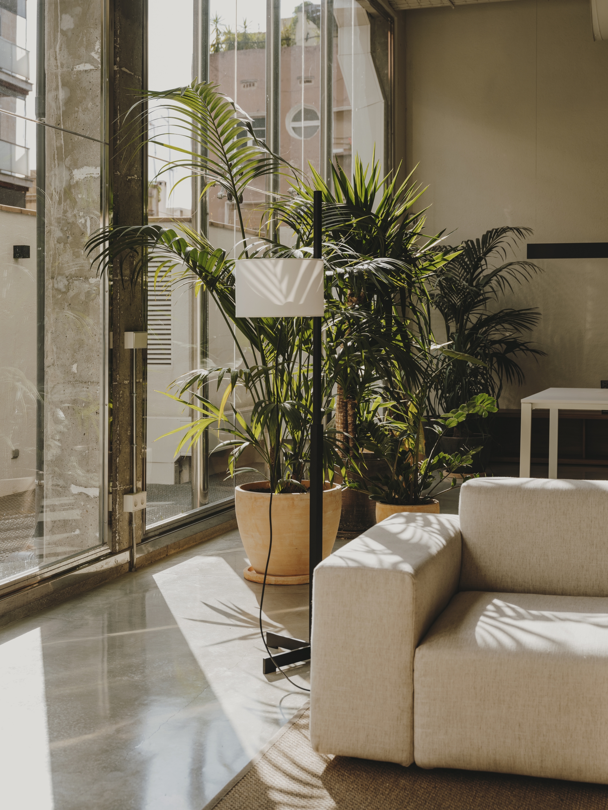 Floor lamps | Santa & Cole