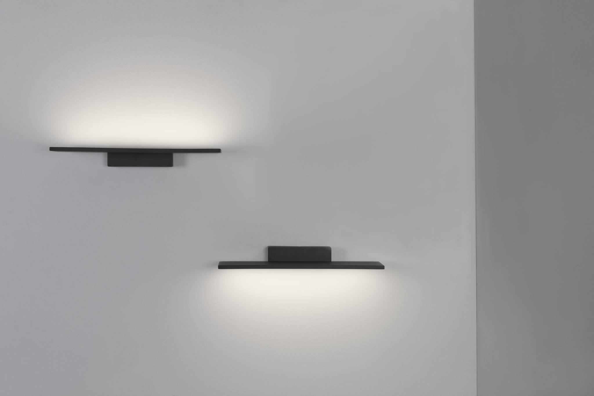 Apliques de pared: iluminación interior Santa & Cole