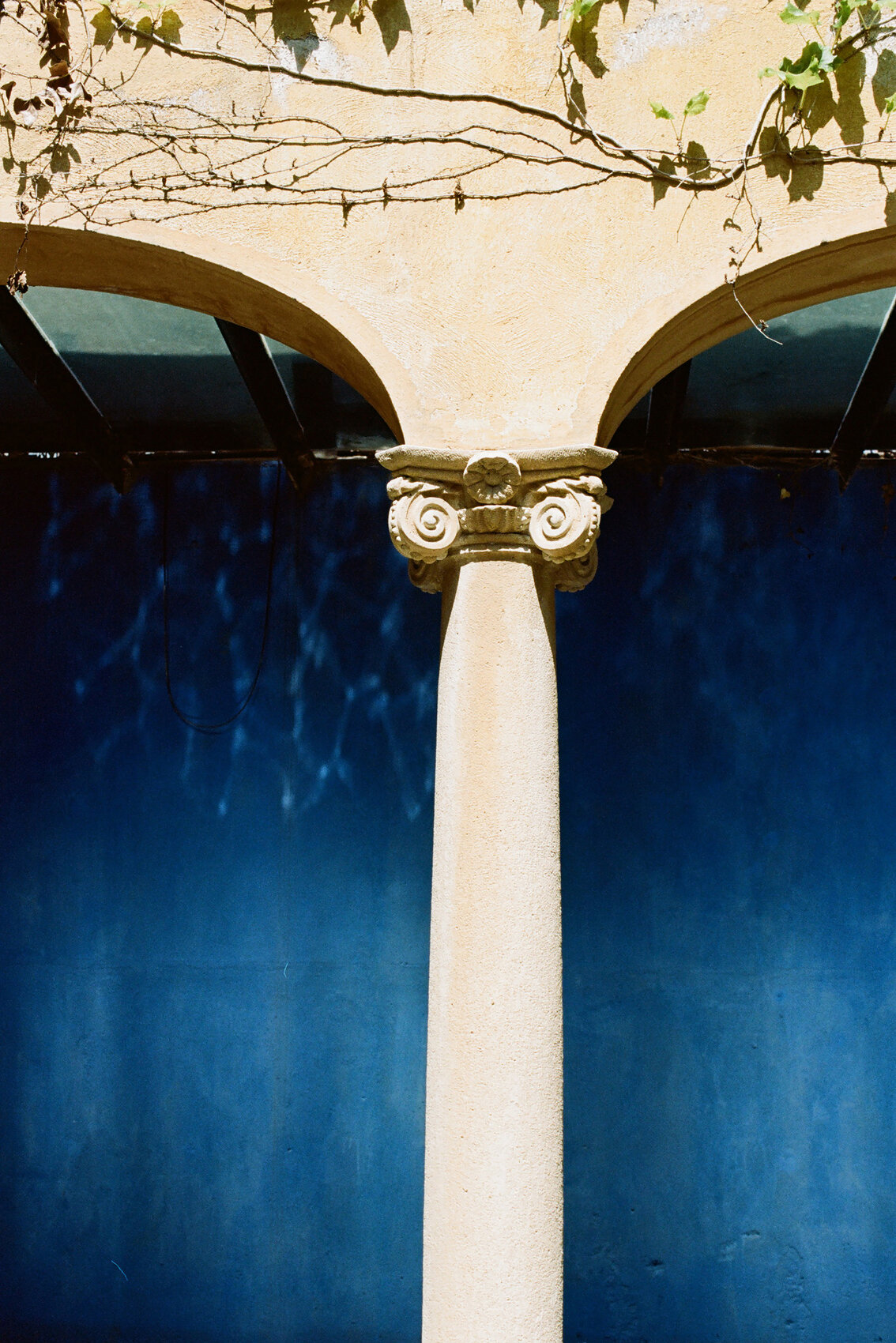 Un-sen–or-Barcelona-Pomes-Jara-Varela-Nanimarquina-14-x1700