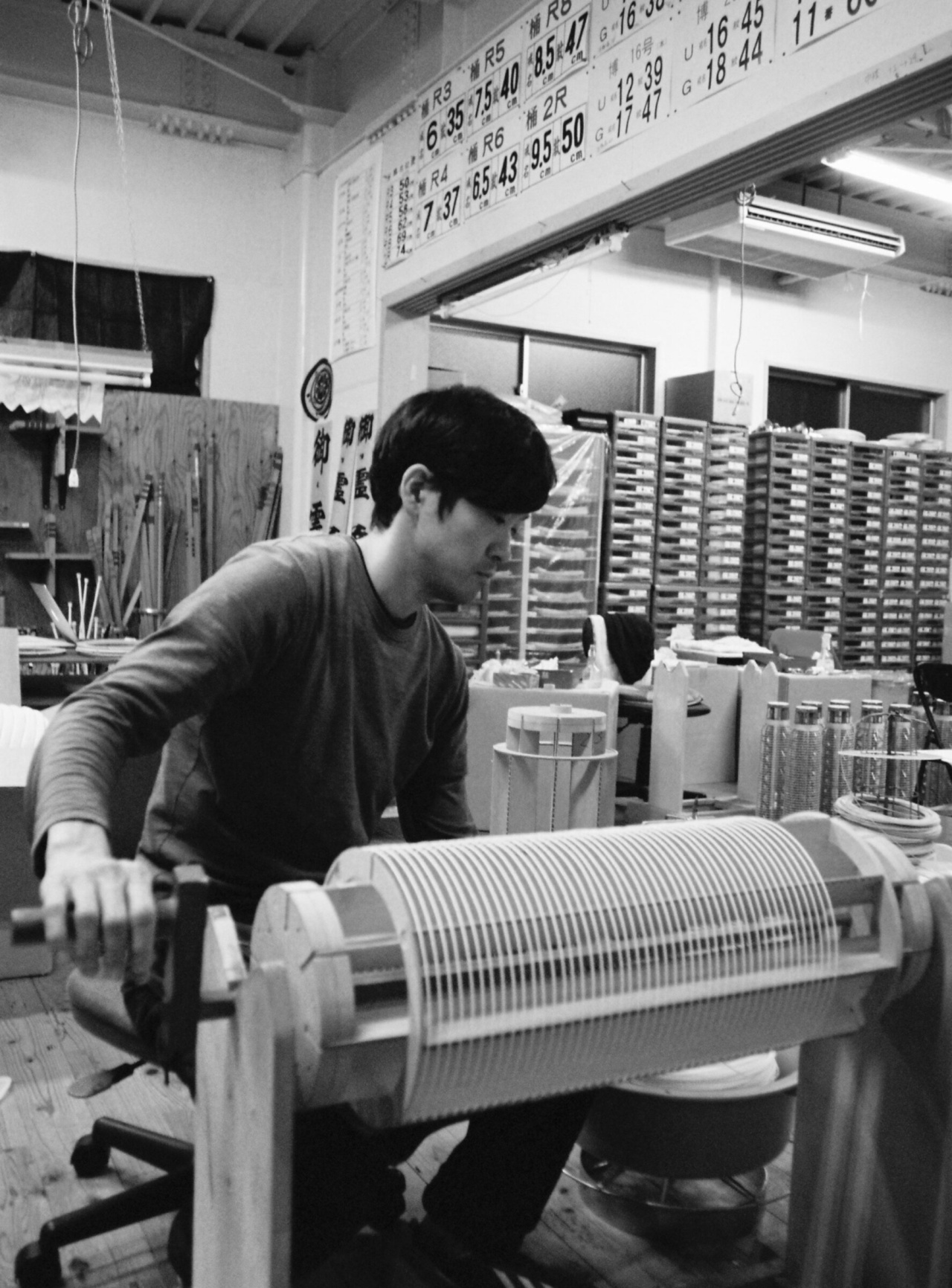 tekio-landing-anthony-dickens-santacole-1-x2400