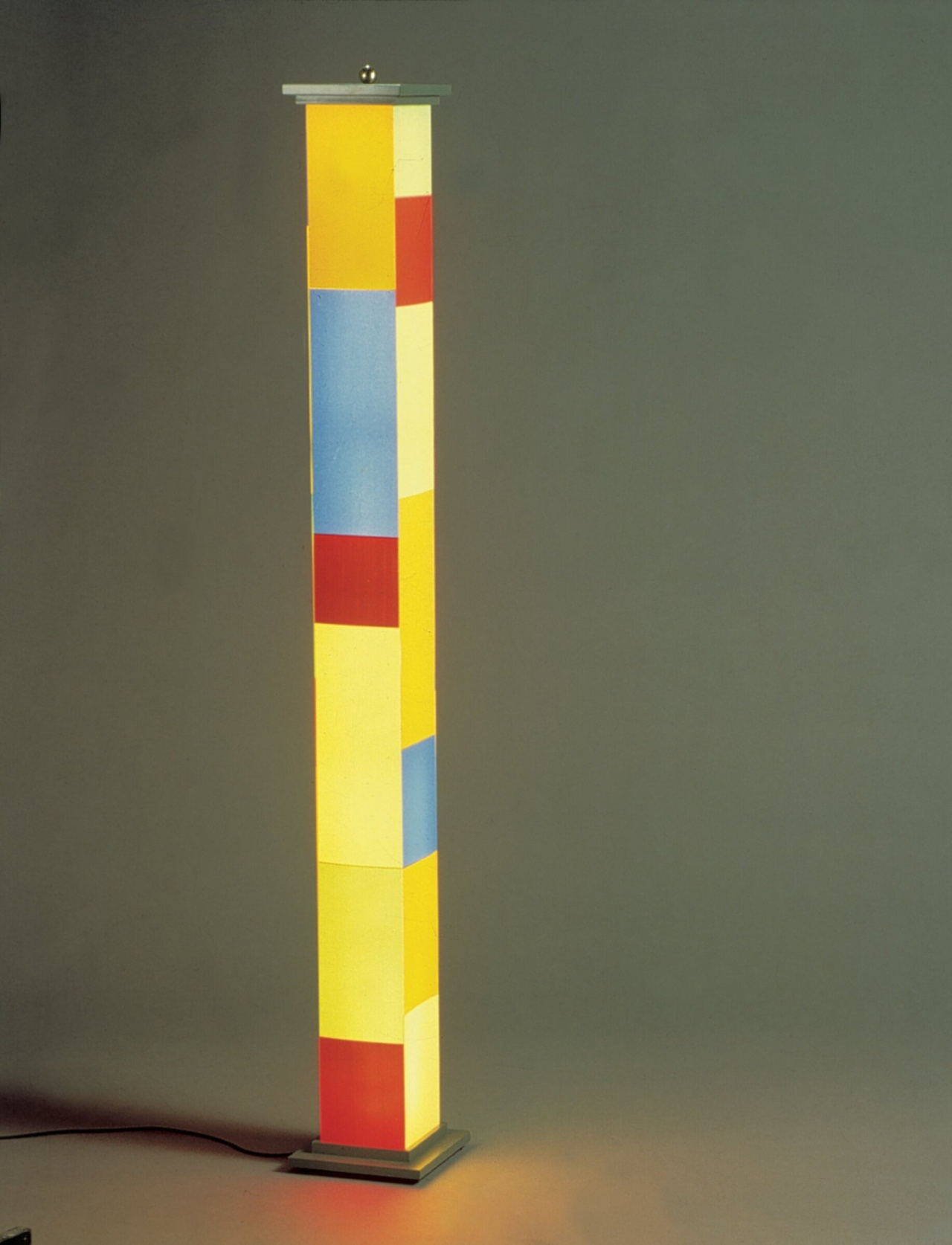 04-Bella-Durmiente-GabrielOrdeig-NinaMaso-x2400-x2400