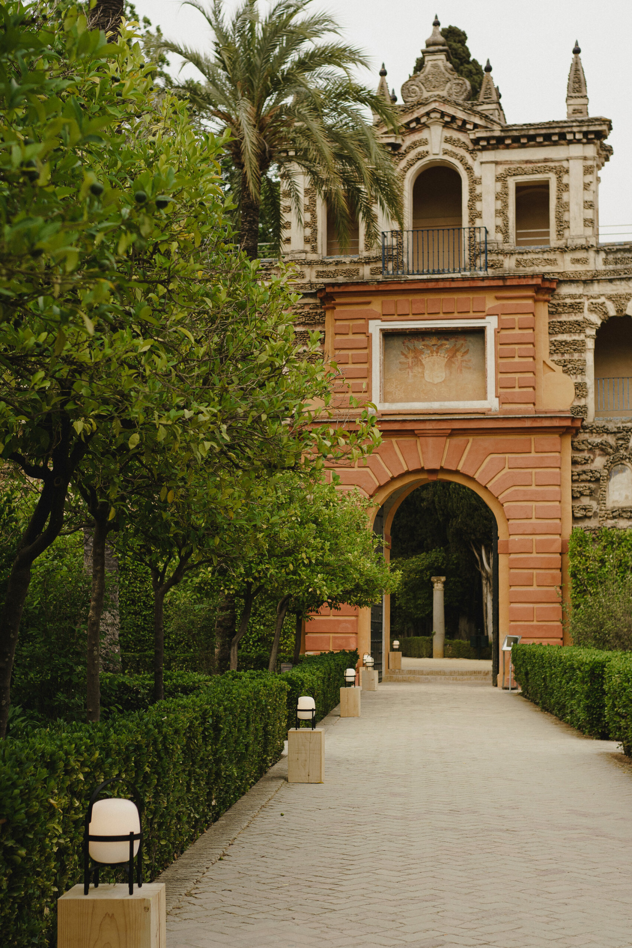 Barraca-Sevilla-David-Zarzoso-Santa-Cole-2023-011-Cestita-Alubat-RET-x1700