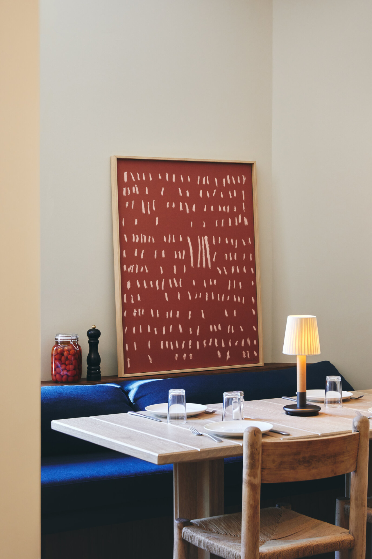 santa-cole-mcalathea-KokoroM-cuarzo-sobre-teja-x2400