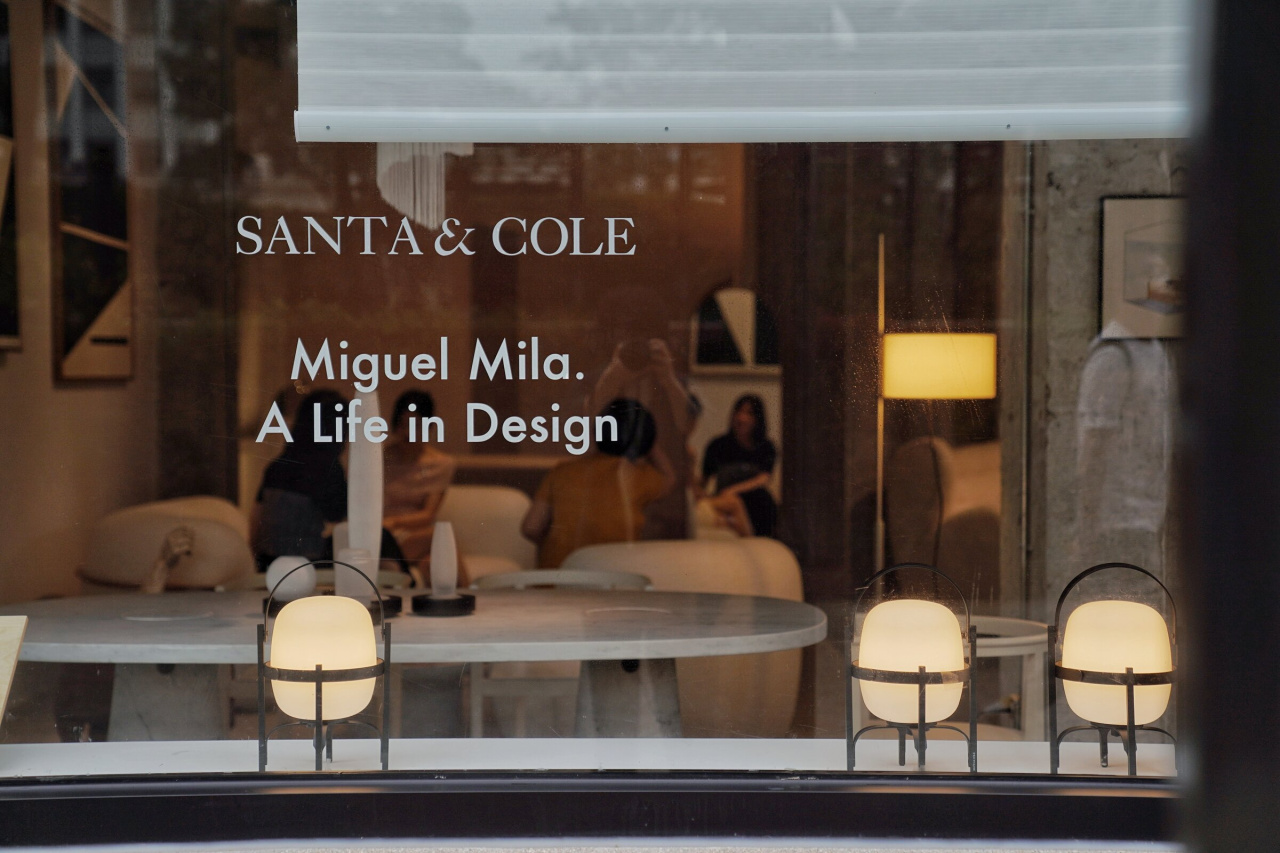 Shanghai-China-Miguel-Mila-Santa-Cole-Display-2023-030-RET-x2400