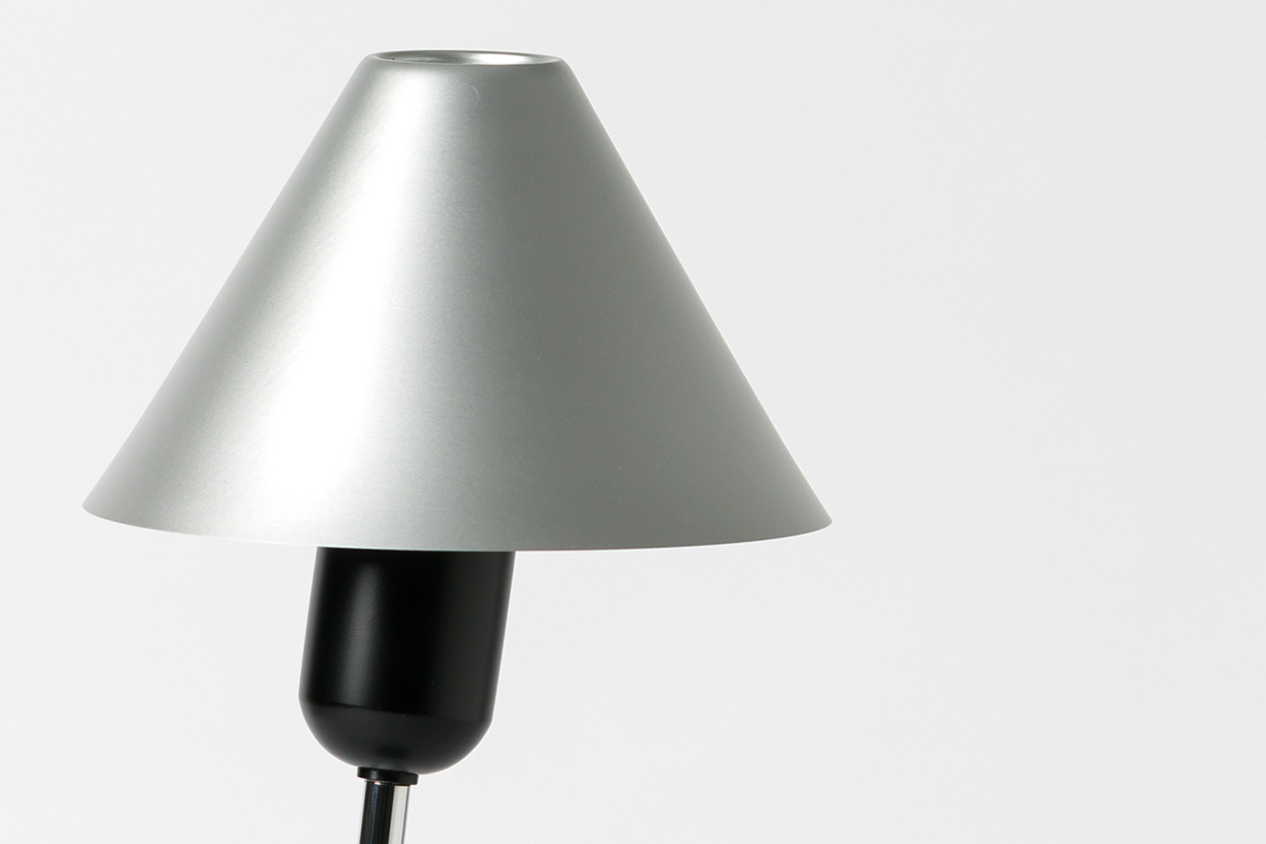 materiales-santacole-cuidado-mantenimiento–0002-aluminio-anodizado-x2400