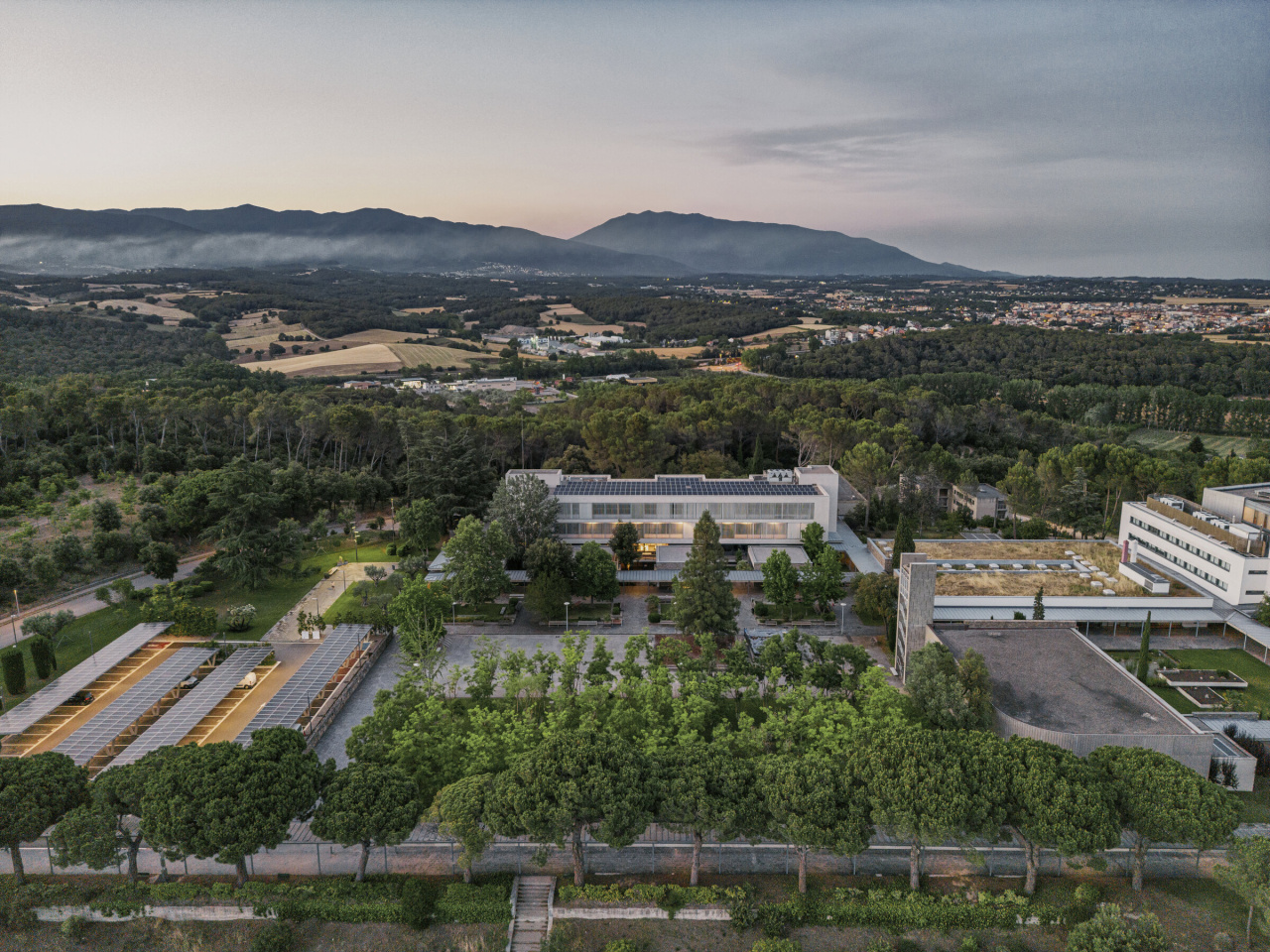 04e-20220606-Spain-Barcelona-Belloch-Caracter-Photo-03-x2400