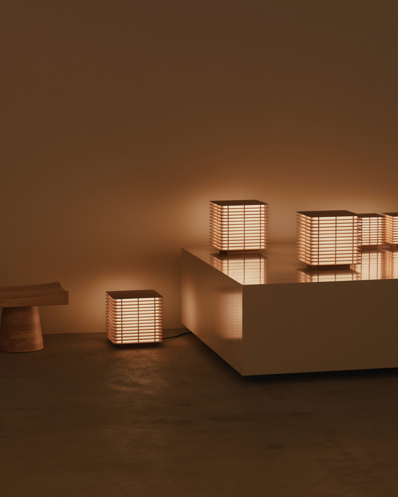 SantaCole-Karimoku-Research-Center-Tokio-Antoni-Arola-A-Dialogue-with-Light-KRC2778-x2400