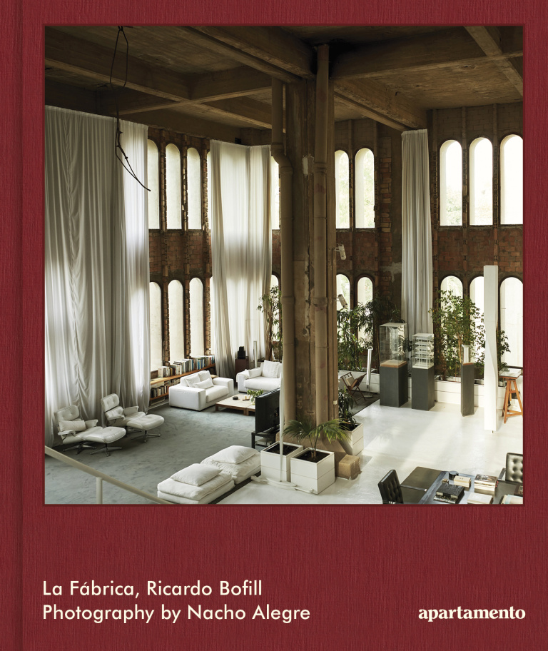 cover-la-fabrica-ricardo-bofill-apartamento-magazine253.jpg