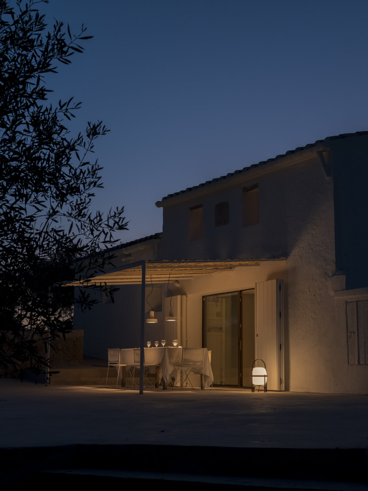 Cesta-Exterior-santa-cole-jara-varela-mas-del-pi-2022-32-x1700