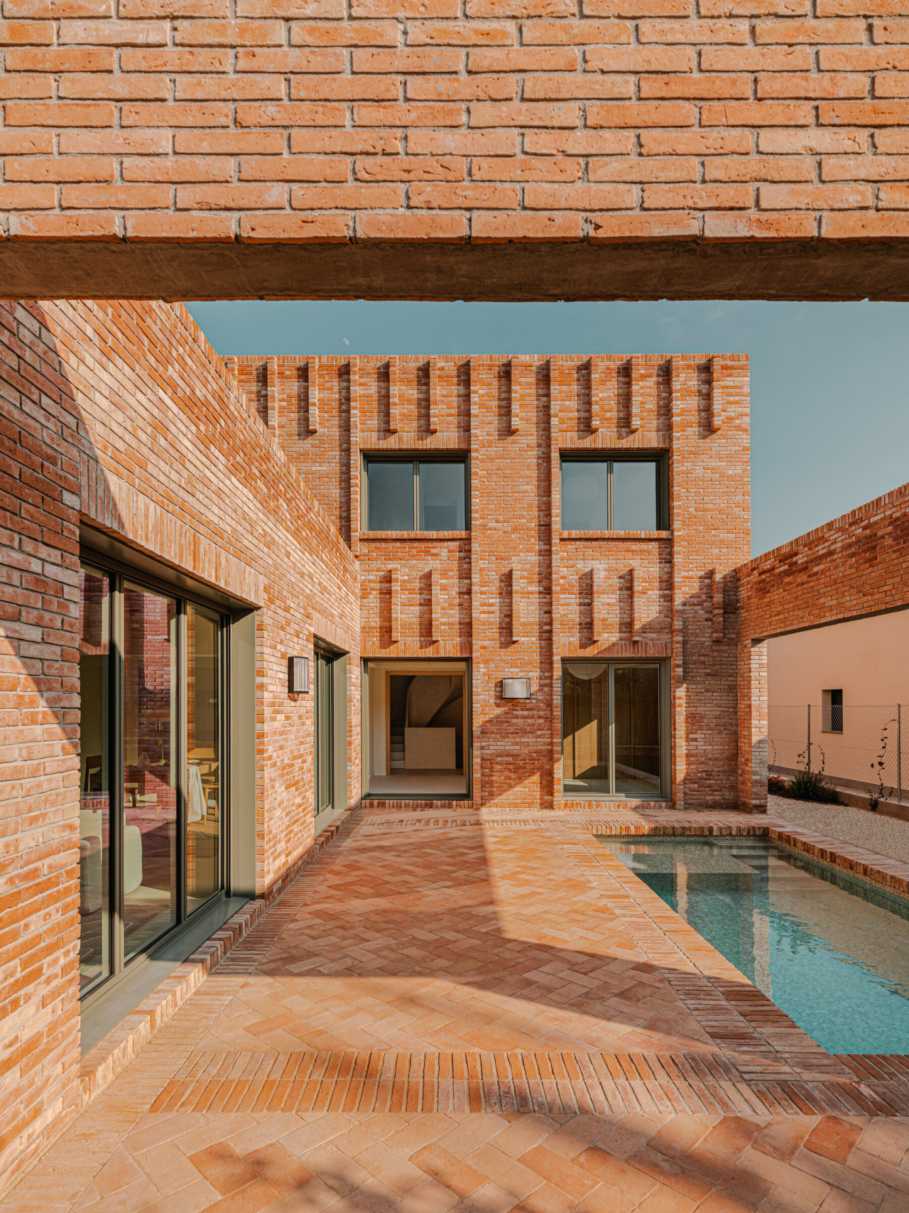 03-Casa-Patio-MartaVidal-ESTADIO-x2400