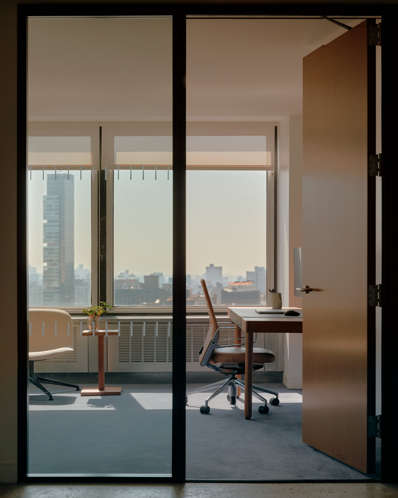 30-Nomad-Financial-Firm-William-Jess-Laird-91039-x2400