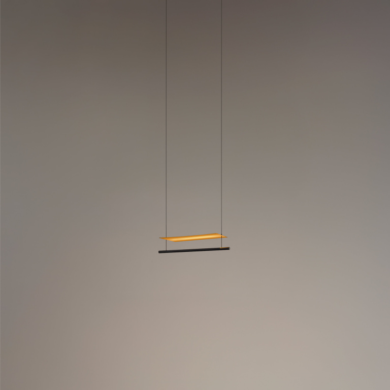 Lamina-Dorada-45-pendant-on-R25-x2400.jpg