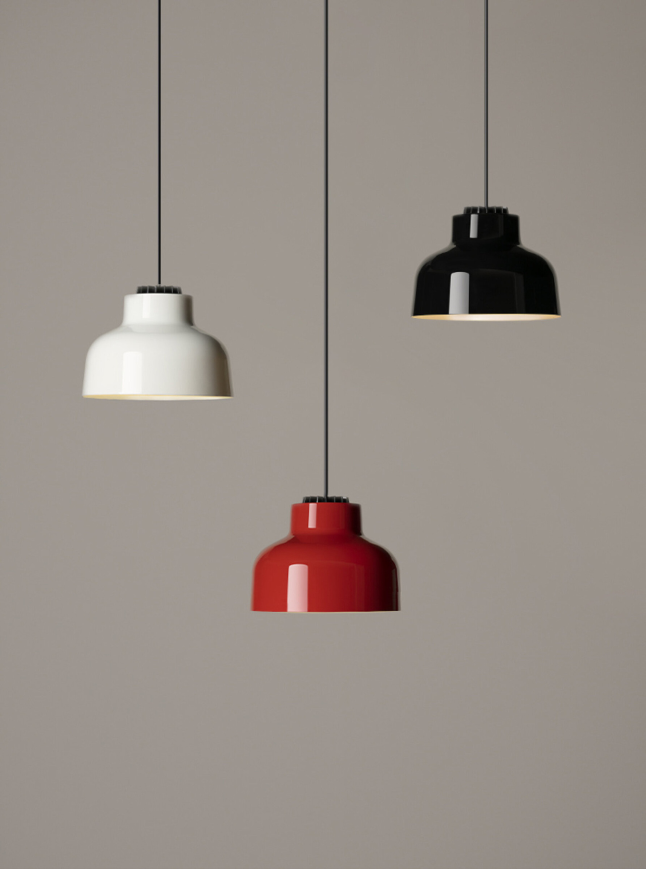 m64-color-lamparas-de-suspension-miguel-mila-santacole-hover-3-x2400.jpg