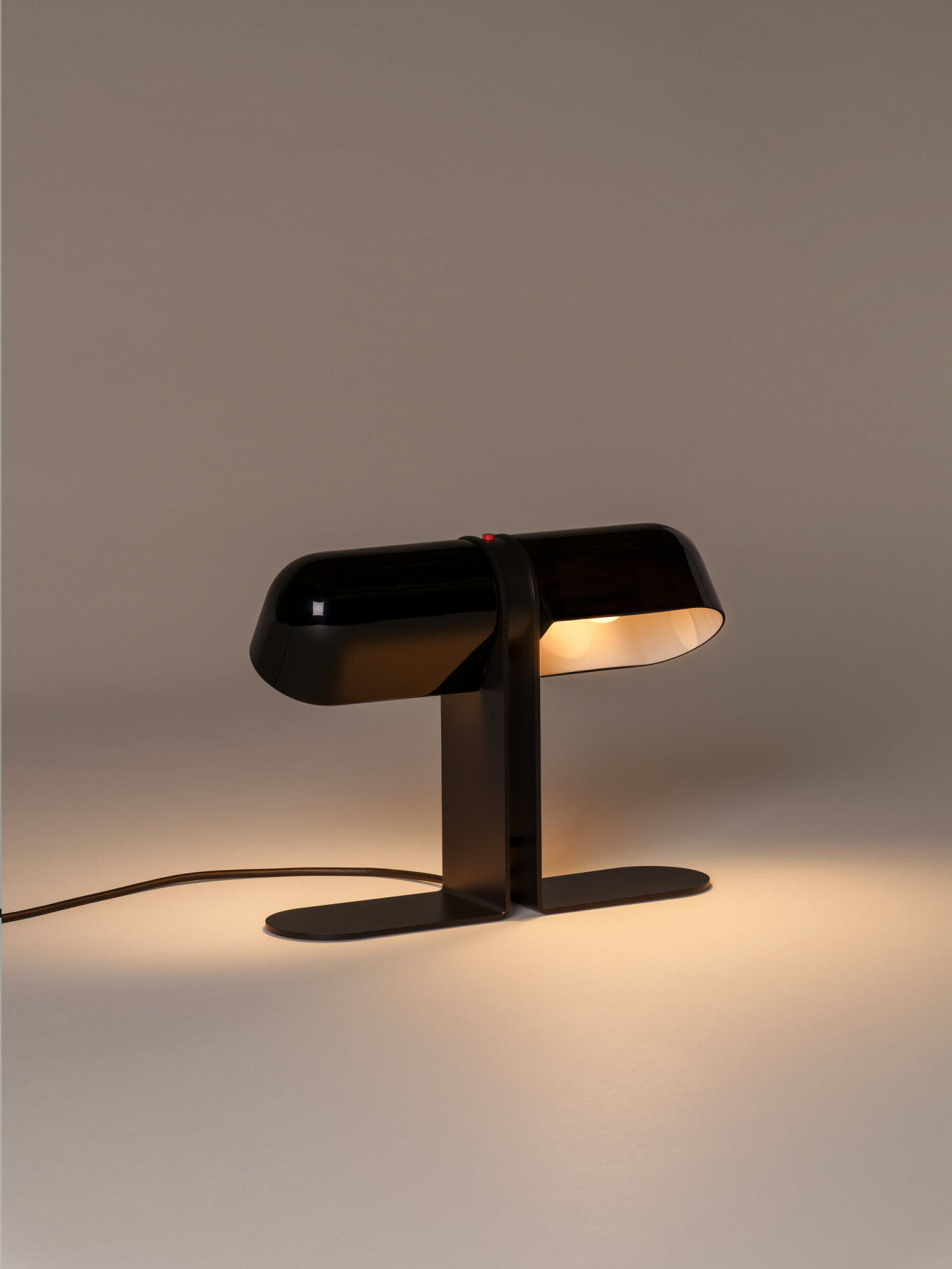 Duo-negro-ON-SantaCole-EnricBadrinas-2022-03-x2400.jpg