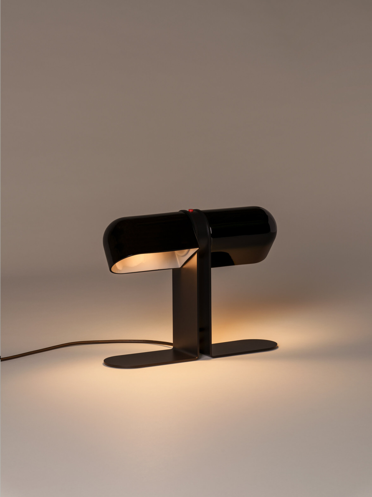 Duo-negro-ON-SantaCole-EnricBadrinas-2022-04-x2400.jpg