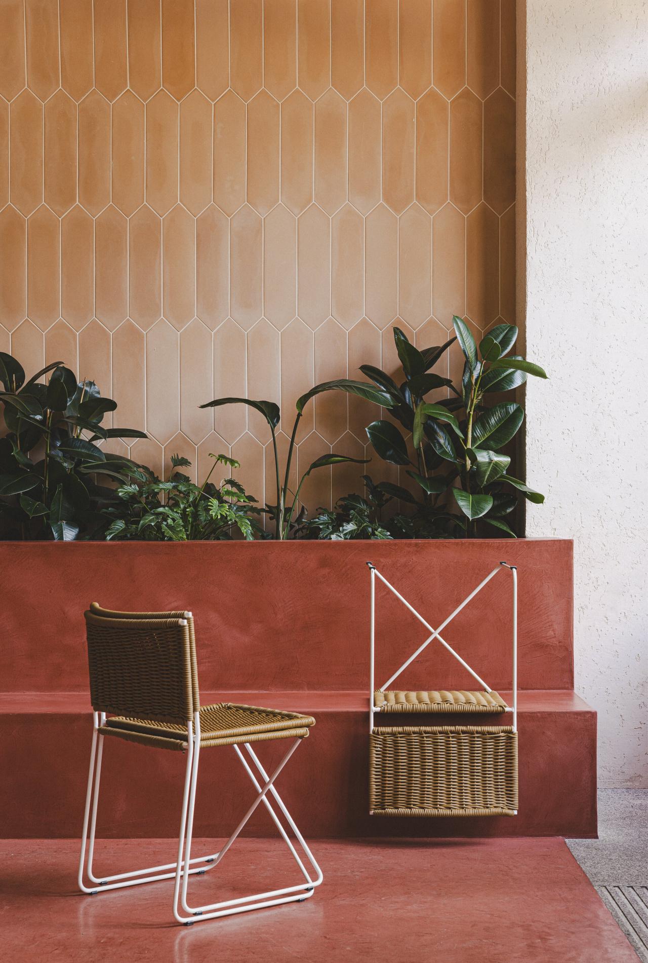 Casa-Neutrale-Madrid-Estudio-DIIR-David-Zarzoso-2022-Silla-Ramon-01-x2400.jpg
