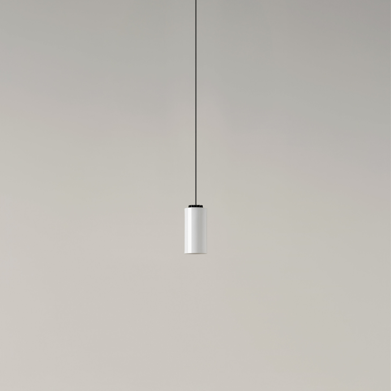 Cirio-Simple-Porcelana-OFF-R25-3-x2400.jpg