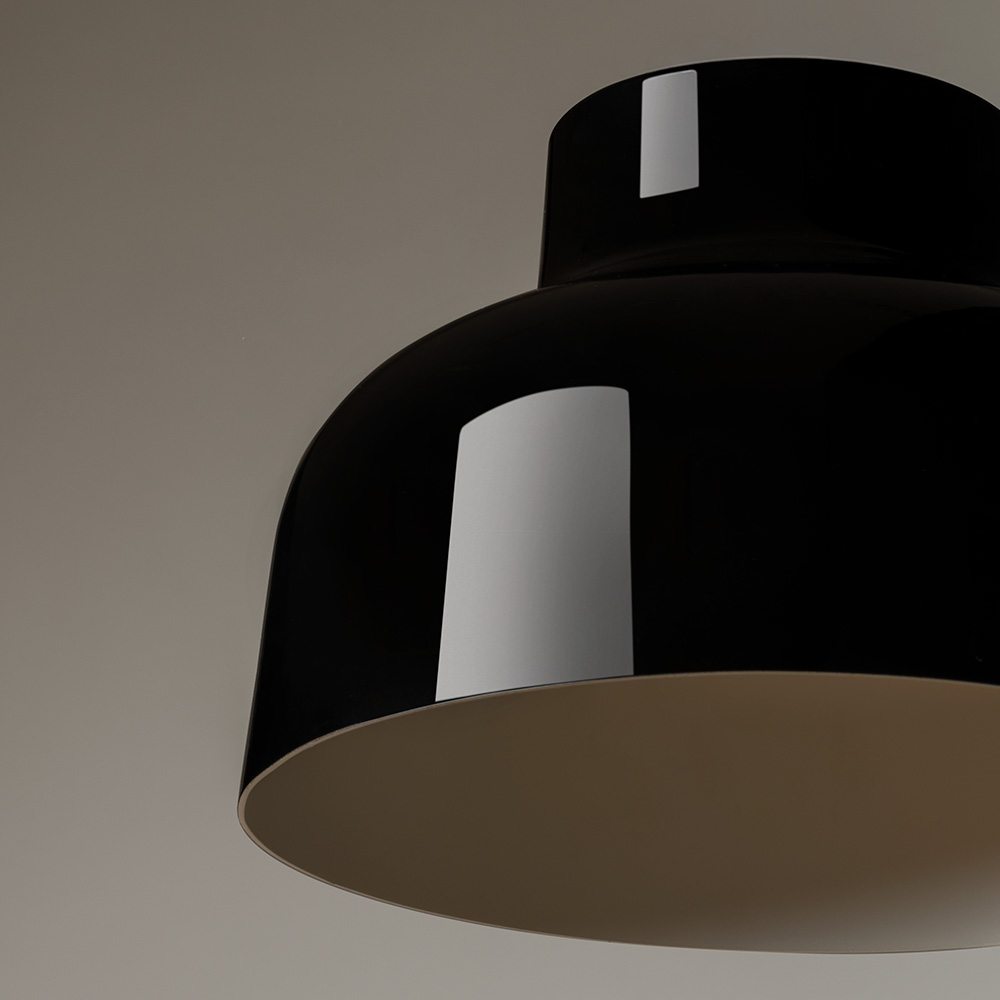 Deep black