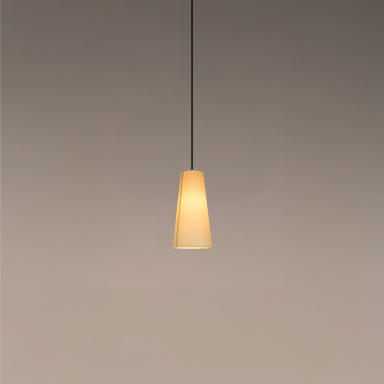 Sisisi-Conicas-Largas-MT2-beige-ON-MT2PA-01-03-04-R25-x2400.jpg