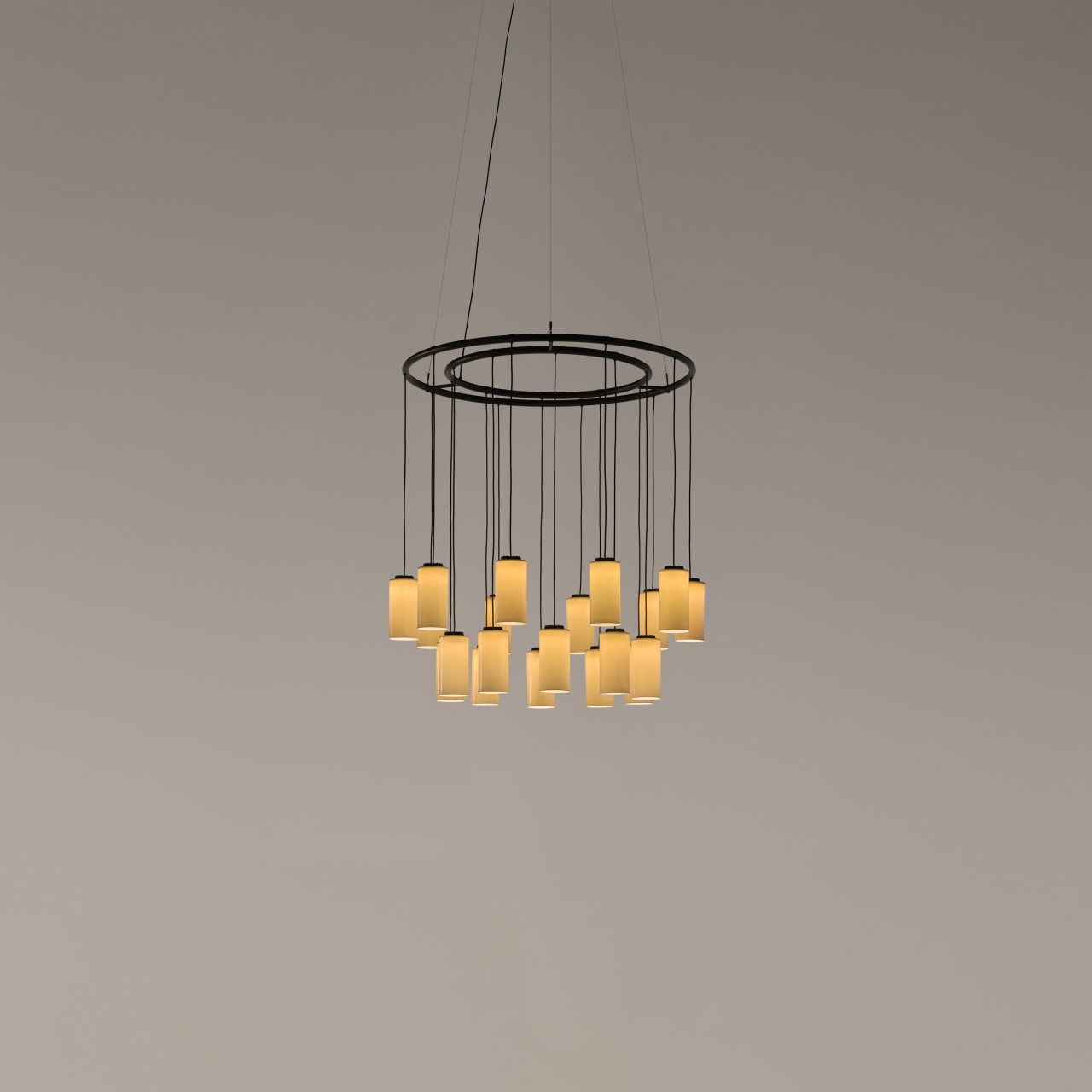 Cirio-Chandelier-S-Porcelana-ON-R25-x2400.jpg