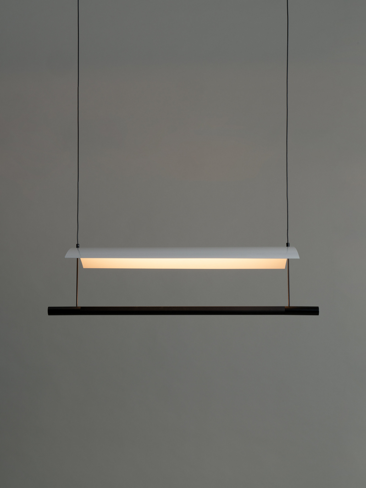 Lamina45-ON-suspension-EnricBadrinas-SantaCole-02-x2400.jpg