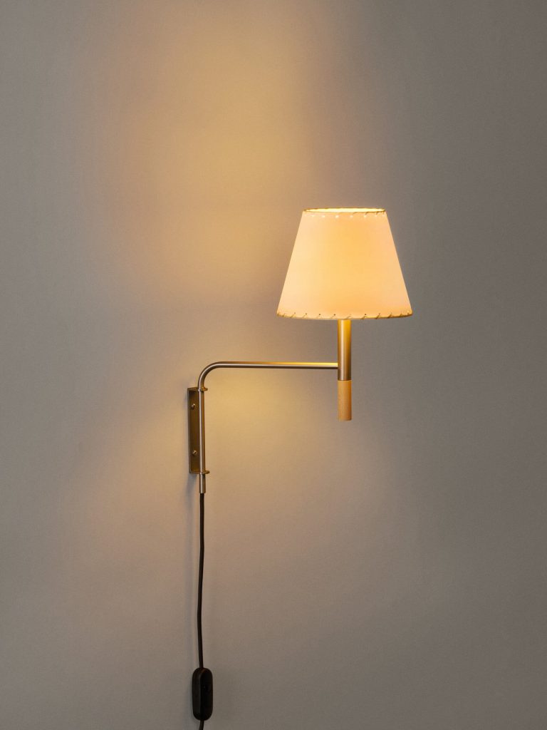 BC1-aplique-cartulina-beige-ON-Enric-Badrinas-2022-022-x2400-768x1024