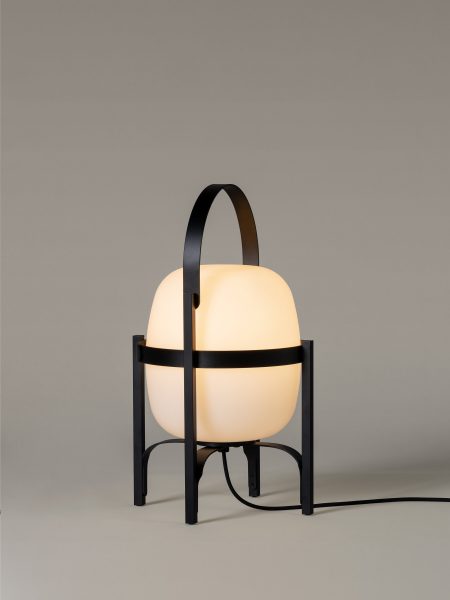 Cesta-Exterior-negra-on-Enric-Badrinas-2022-CESTG01-v2-x2400-450x600