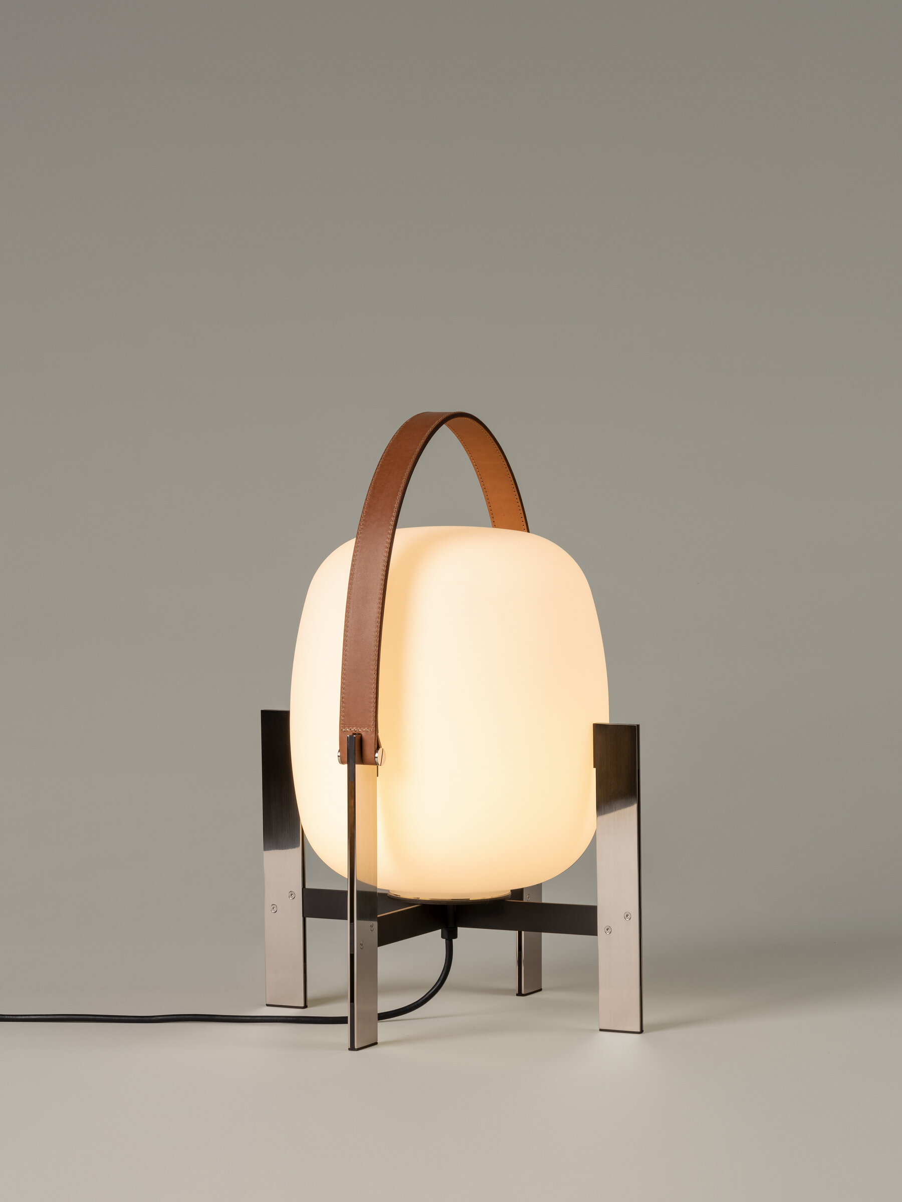 Cesta-Metalica-conAsa-ON-Enric-Badrinas-CESTD02-v1-x2400