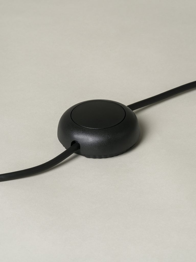 DIMMER_ELECTRONICO_DE_PIE_NEGRO_6STD36-O1-O1-O1-767x1024
