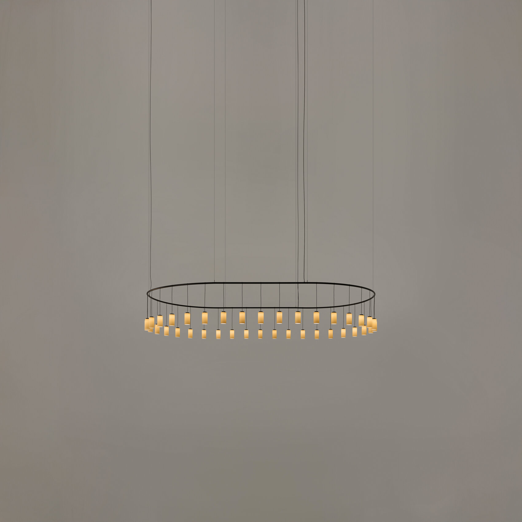 Cirio-Oval-Porcelana-ON-R25-x2400.jpg