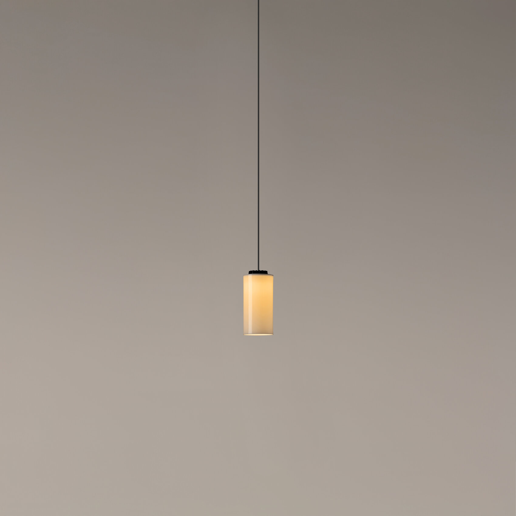 Cirio-Simple-Porcelana-ON-R25-2-x2400.jpg