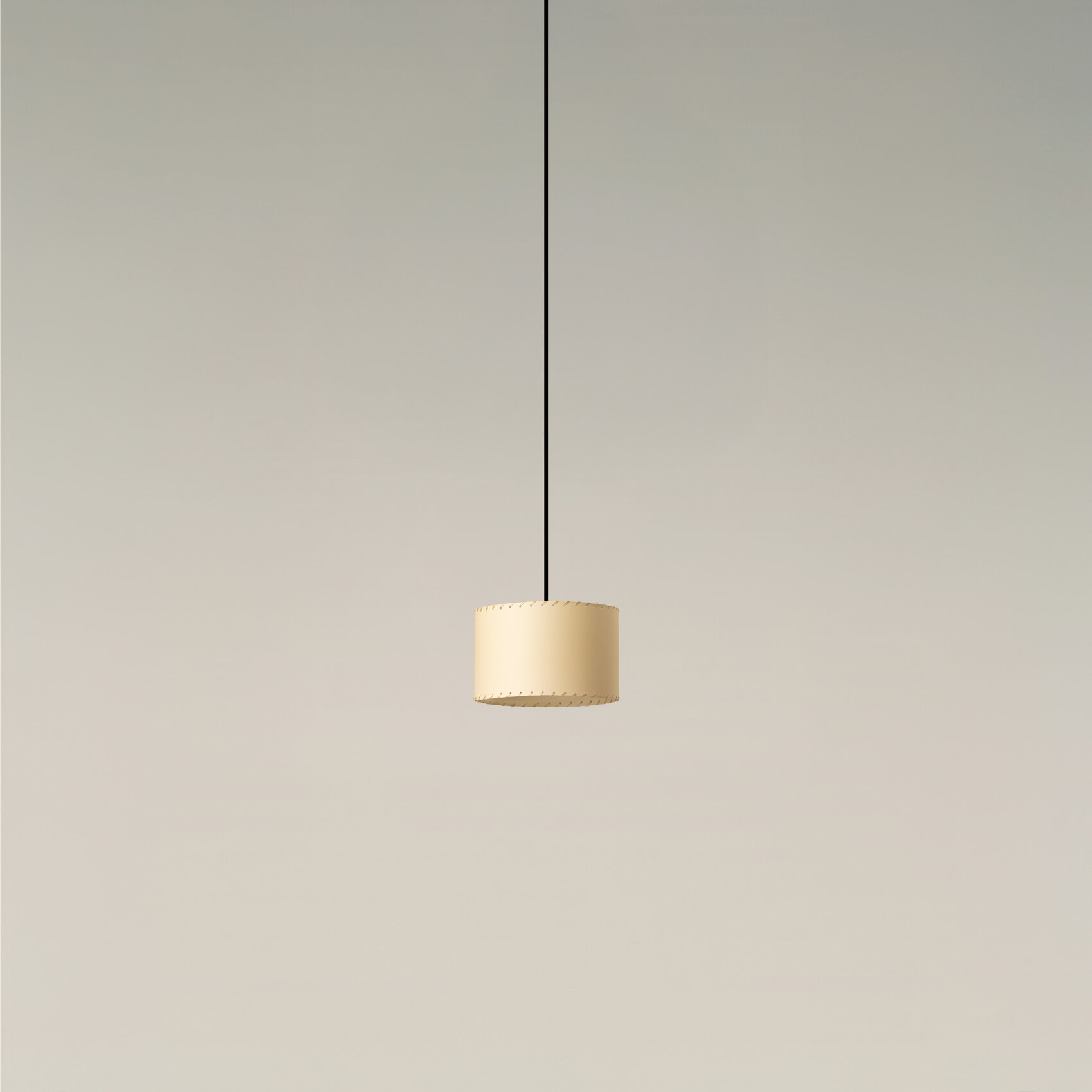 Sisisi-Cilindricas-PT2-cartulina-beige-OFF-PT2PA01-03-04-R25-x2400.jpg