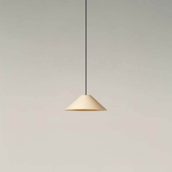 Sisisi-Conicas-Planas-MT4-beige-OFF-EnricBadrinas-2022-MT401-03-04-R25-x2400.jpg