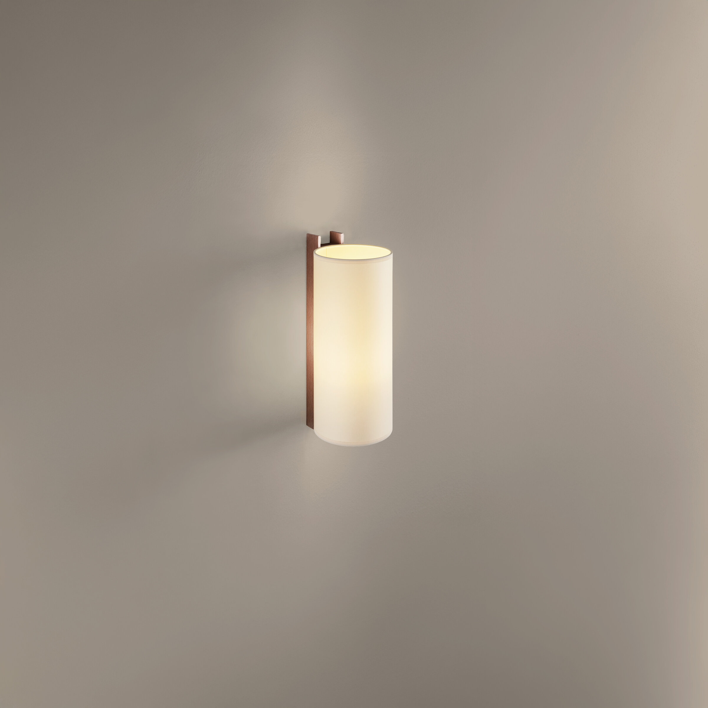 TMM largo – Wall Lamps en Santa & Cole