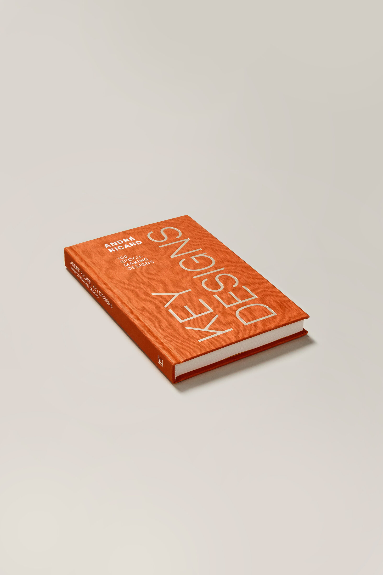 key-designs-perspectiva-eduardo-sanchez-santacole-2022-C-carrusel-x2400.jpg