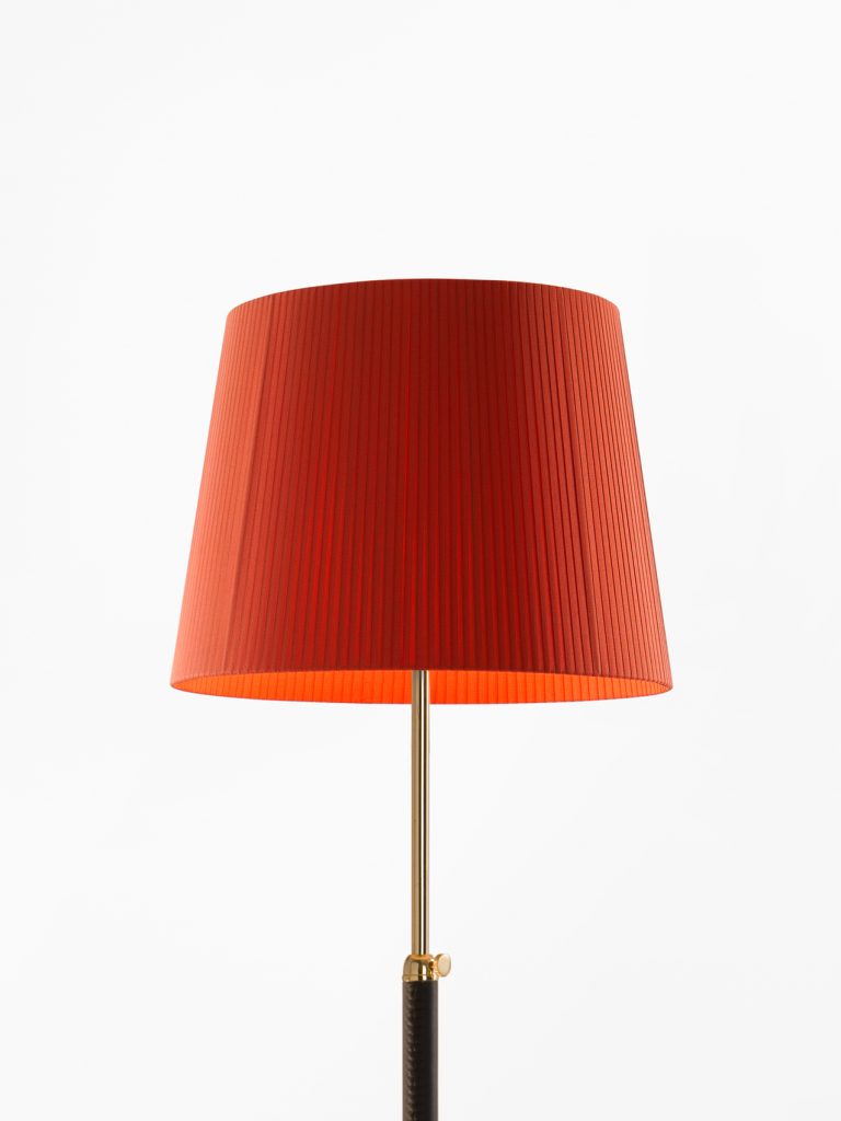 lampara_de_pie_pie_de_salon_G3_pantalla_cinta_rojo_ambar_PG305-O1-O1-768x1024