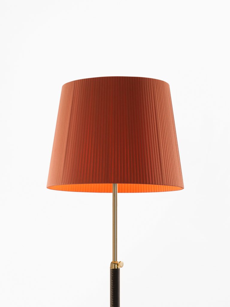 lampara_de_pie_pie_de_salon_G3_pantalla_cinta_teja_raw_color_PG307-O1-O1-O1-768x1024
